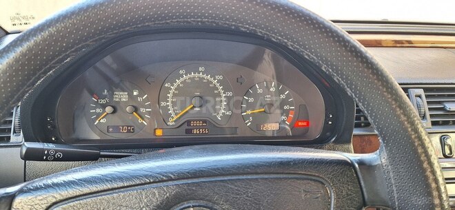 Mercedes C 230 1998, 300,877 km - 2.3 л - Bakı