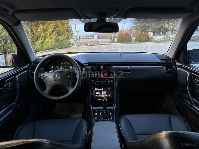 Mercedes E 220 2000, 350,000 km - 2.2 l - Saatlı