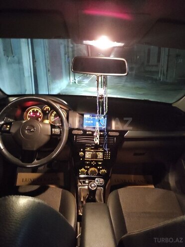 Opel Astra 2008, 318,060 km - 1.3 л - Bakı