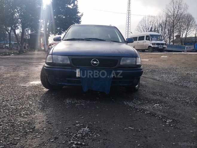 Opel Astra 1997, 225,558 km - 1.6 l - Zaqatala
