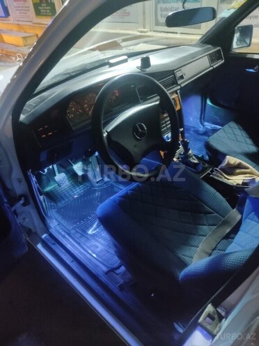 Mercedes 190 1992, 423,523 km - 2.0 l - Sumqayıt