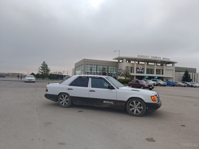 Mercedes E 230 1987, 150,000 km - 2.3 л - Bakı