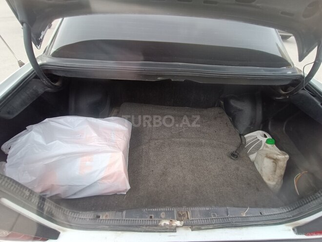 Mercedes E 230 1987, 150,000 km - 2.3 л - Bakı