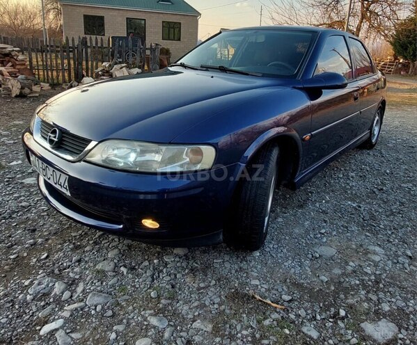 Opel Vectra 1999, 290,000 km - 2.0 l - Qax