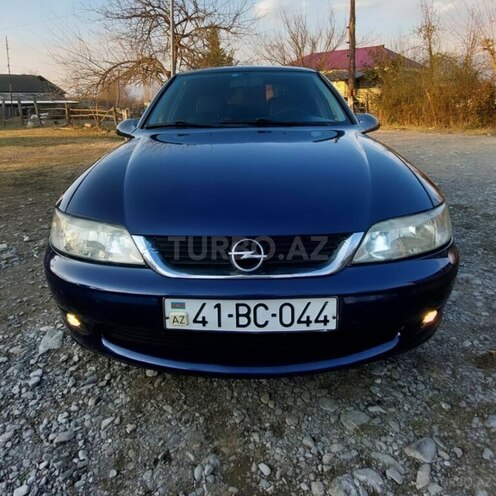 Opel Vectra 1999, 290,000 km - 2.0 l - Qax