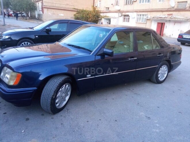 Mercedes E 220 1995, 485,000 km - 2.2 l - Bakı