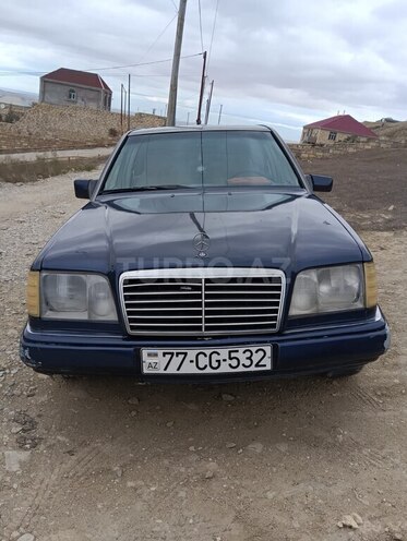 Mercedes E 220 1995, 485,000 km - 2.2 l - Bakı