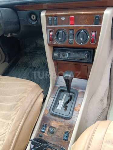 Mercedes E 220 1995, 485,000 km - 2.2 l - Bakı