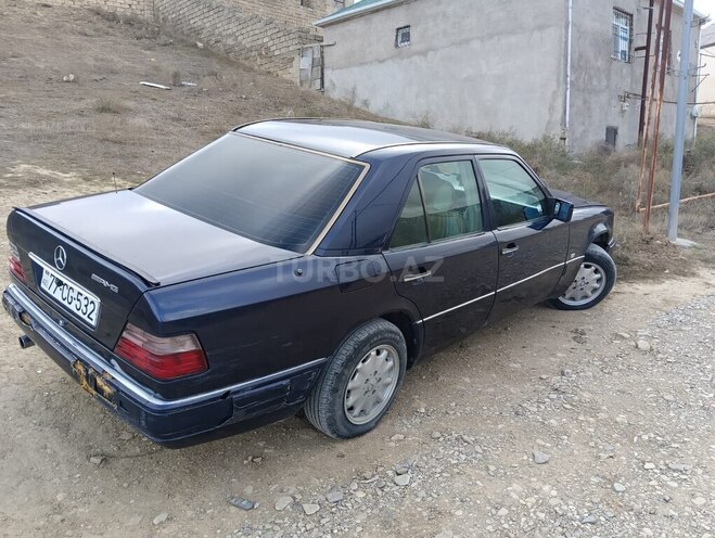 Mercedes E 220 1995, 485,000 km - 2.2 l - Bakı