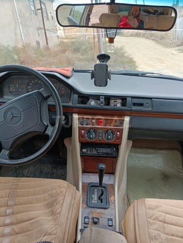 Mercedes E 220 1995, 485,000 km - 2.2 l - Bakı