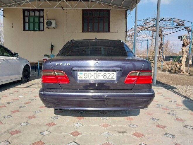 Mercedes E 240 1999, 397,000 km - 2.4 л - Ağdaş