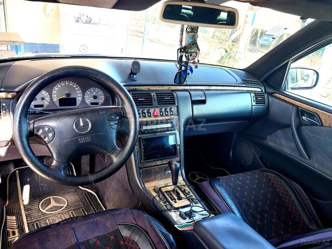 Mercedes E 240 1999, 397,000 km - 2.4 л - Ağdaş