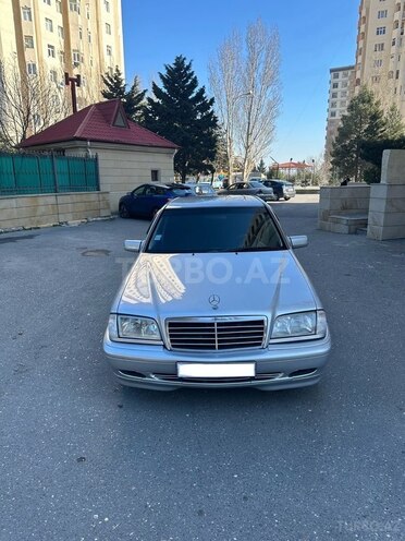 Mercedes C 200 1999, 267,000 km - 2.0 l - Bakı