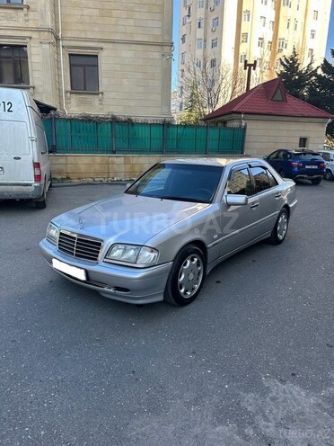 Mercedes C 200 1999, 267,000 km - 2.0 l - Bakı