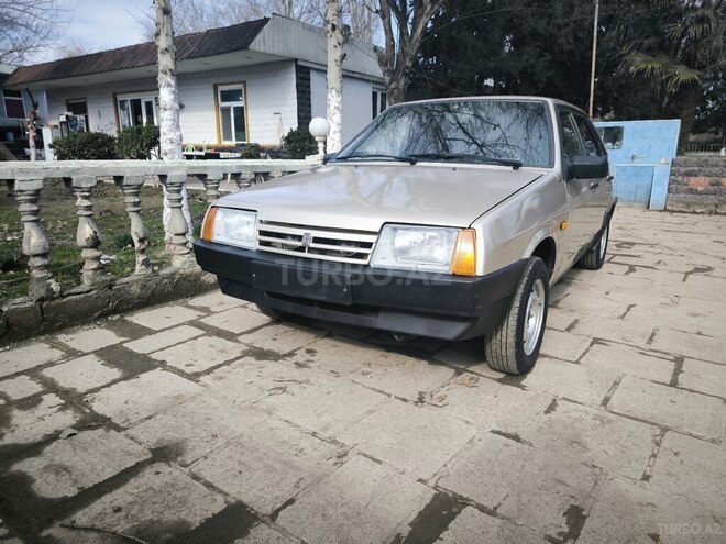 LADA (VAZ) 21099 1998, 266,000 km - 1.6 l - Salyan