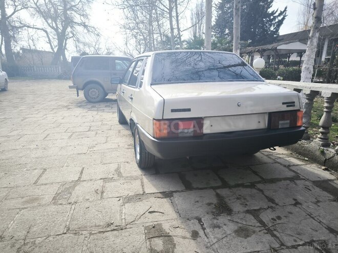 LADA (VAZ) 21099 1998, 266,000 km - 1.6 l - Salyan