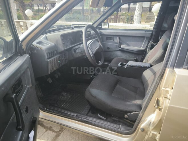 LADA (VAZ) 21099 1998, 266,000 km - 1.6 l - Salyan