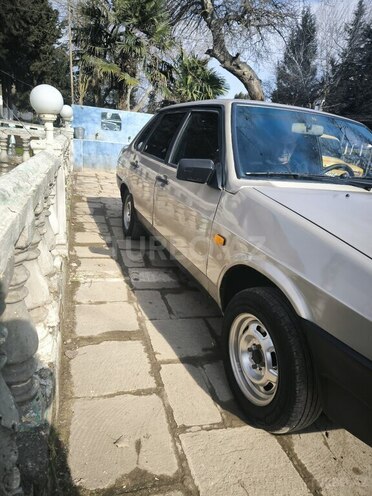 LADA (VAZ) 21099 1998, 266,000 km - 1.6 l - Salyan