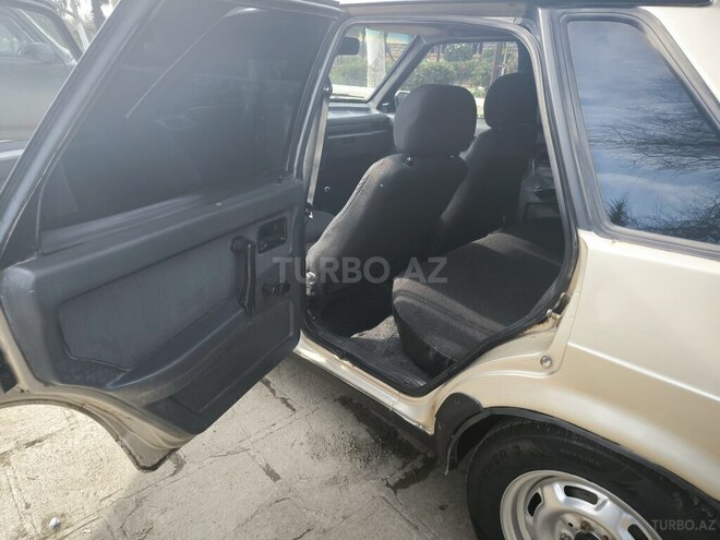 LADA (VAZ) 21099 1998, 266,000 km - 1.6 l - Salyan