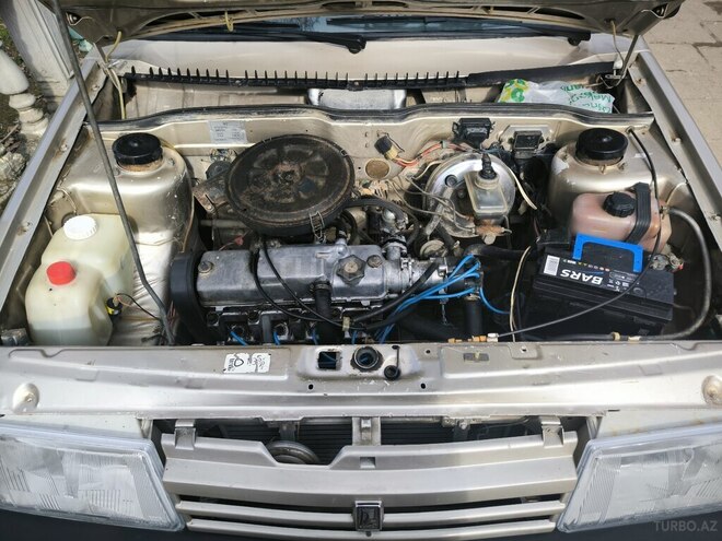 LADA (VAZ) 21099 1998, 266,000 km - 1.6 l - Salyan