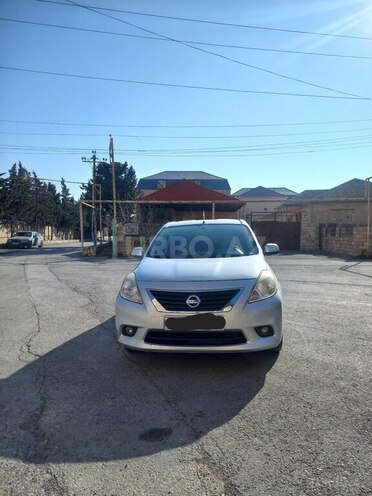 Nissan Sunny 2013, 165,480 km - 1.5 л - Bakı