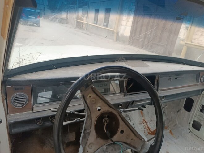 GAZ 24 1979, 560,000 km - 2.4 l - Bakı
