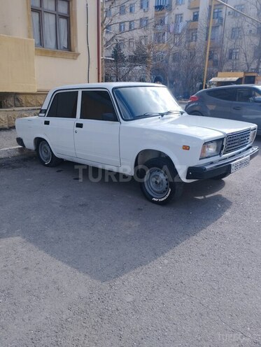 LADA (VAZ) 2107 2002, 85,000 km - 1.6 л - Yevlax