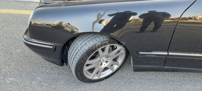Mercedes E 240 2001, 300,000 km - 2.4 l - Ucar
