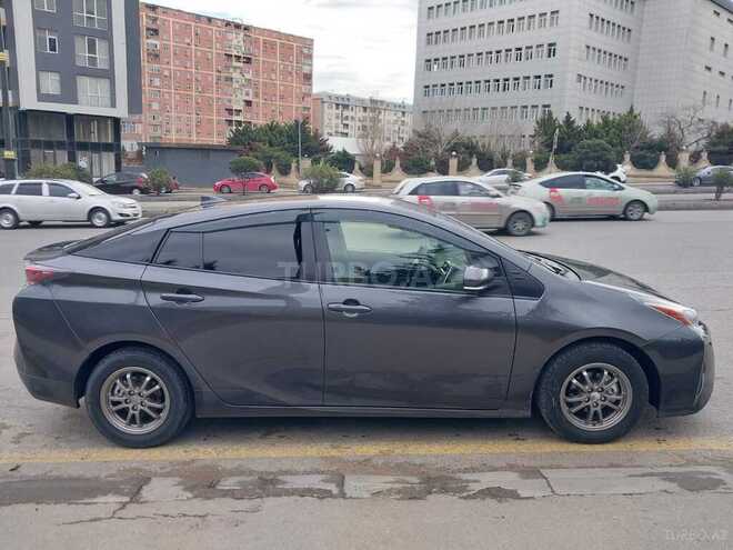 Toyota Prius 2016, 153,000 km - 1.8 л - Bakı
