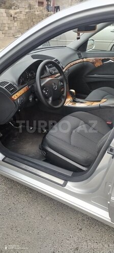 Mercedes E 240 2002, 254,000 km - 2.4 l - Bakı