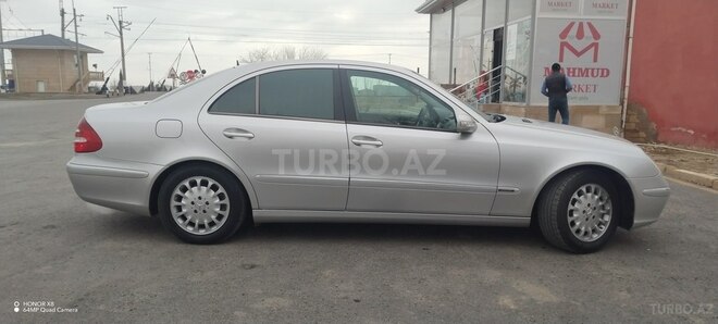Mercedes E 240 2002, 254,000 km - 2.4 l - Bakı