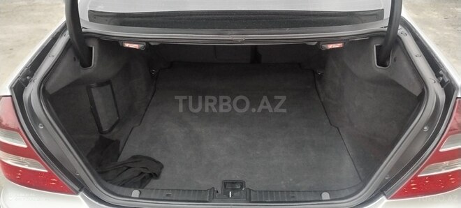 Mercedes E 240 2002, 254,000 km - 2.4 l - Bakı
