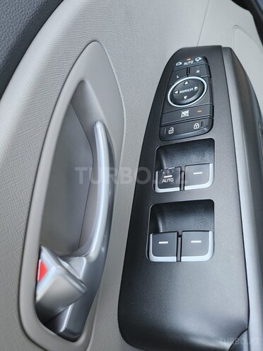 Kia Carnival 2015, 151,000 km - 2.2 l - Bakı