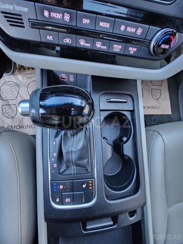 Kia Carnival 2015, 151,000 km - 2.2 l - Bakı
