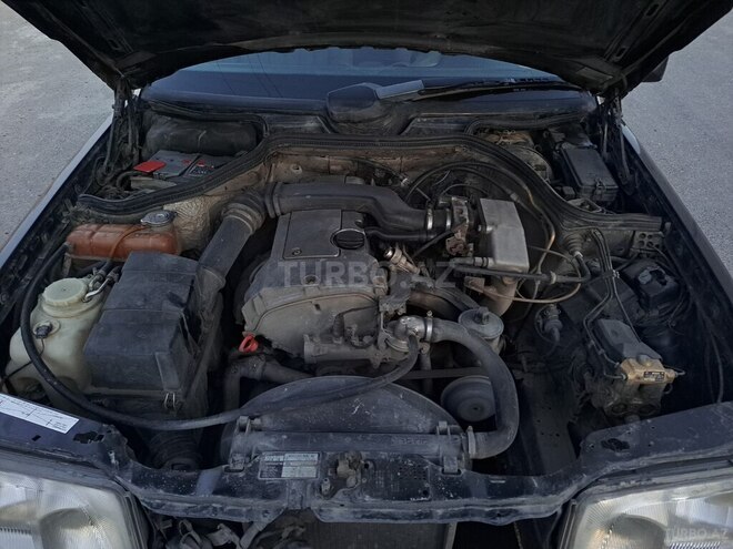 Mercedes E 200 1993, 352,524 km - 2.0 л - Bakı