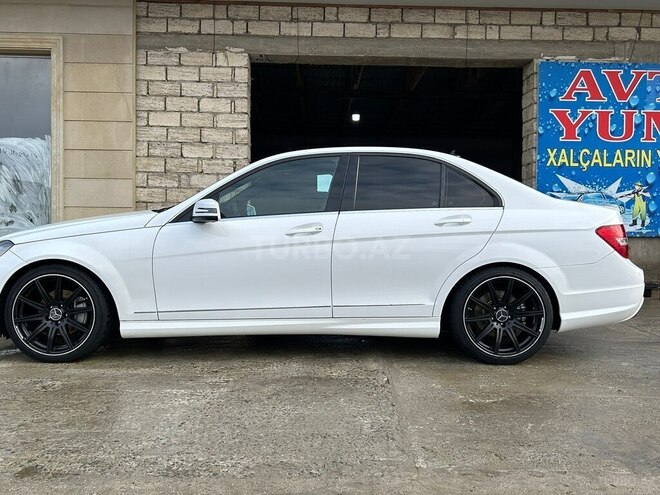 Mercedes C 250 2012, 215,652 km - 1.8 l - Bakı