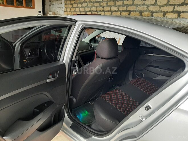 Hyundai Elantra 2016, 58,000 km - 1.6 l - Göyçay