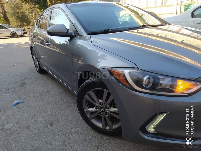 Hyundai Elantra 2018, 100,000 km - 2.0 l - Bakı