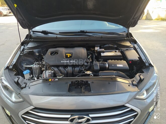 Hyundai Elantra 2018, 100,000 km - 2.0 l - Bakı