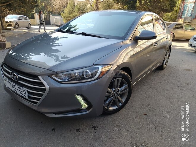 Hyundai Elantra 2018, 100,000 km - 2.0 l - Bakı