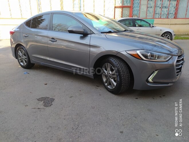 Hyundai Elantra 2018, 100,000 km - 2.0 l - Bakı