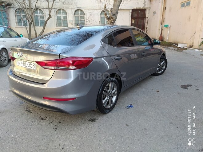 Hyundai Elantra 2018, 100,000 km - 2.0 l - Bakı