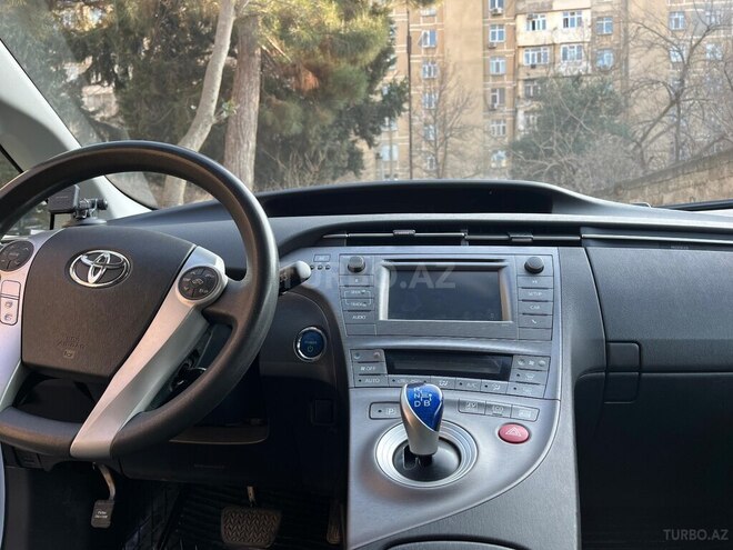 Toyota Prius 2013, 288,000 km - 1.8 l - Bakı