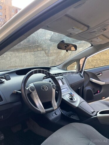 Toyota Prius 2013, 288,000 km - 1.8 l - Bakı