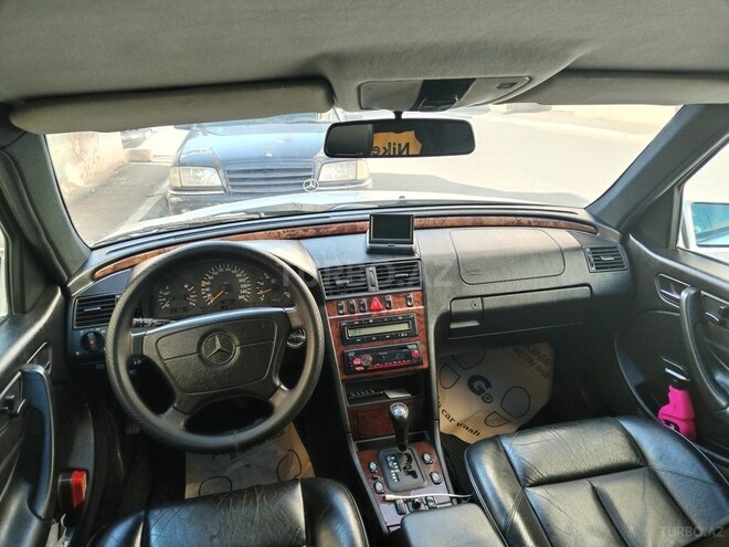Mercedes C 280 1998, 211,000 km - 2.8 л - Bakı