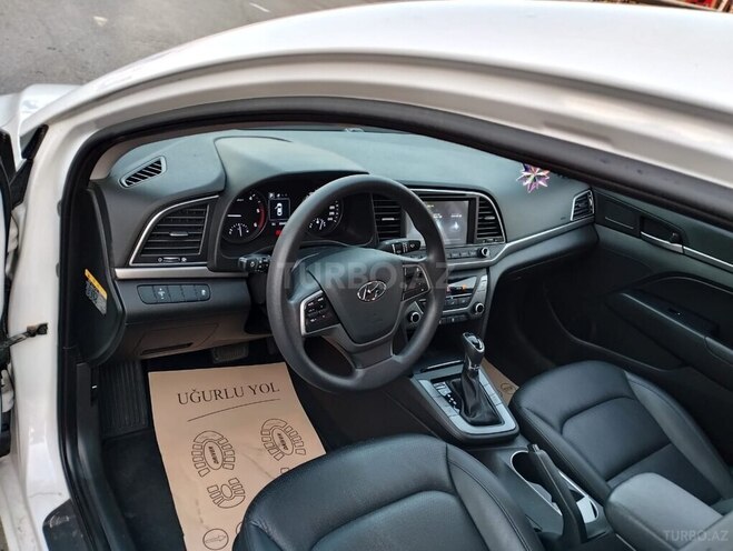 Hyundai Elantra 2015, 205,000 km - 1.6 l - Bakı