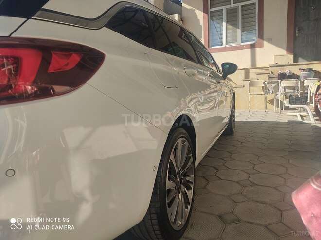 Opel Astra 2018, 207,000 km - 1.6 l - Bakı