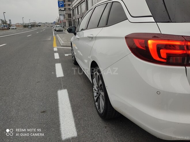 Opel Astra 2018, 207,000 km - 1.6 l - Bakı