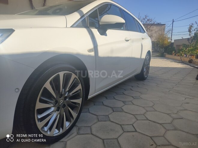 Opel Astra 2018, 207,000 km - 1.6 l - Bakı