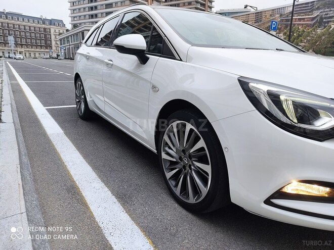 Opel Astra 2018, 207,000 km - 1.6 l - Bakı